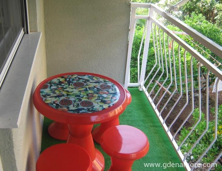 Apartman 3, terasa